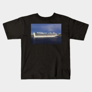 Caribbean Princess departing Port Everglades Kids T-Shirt